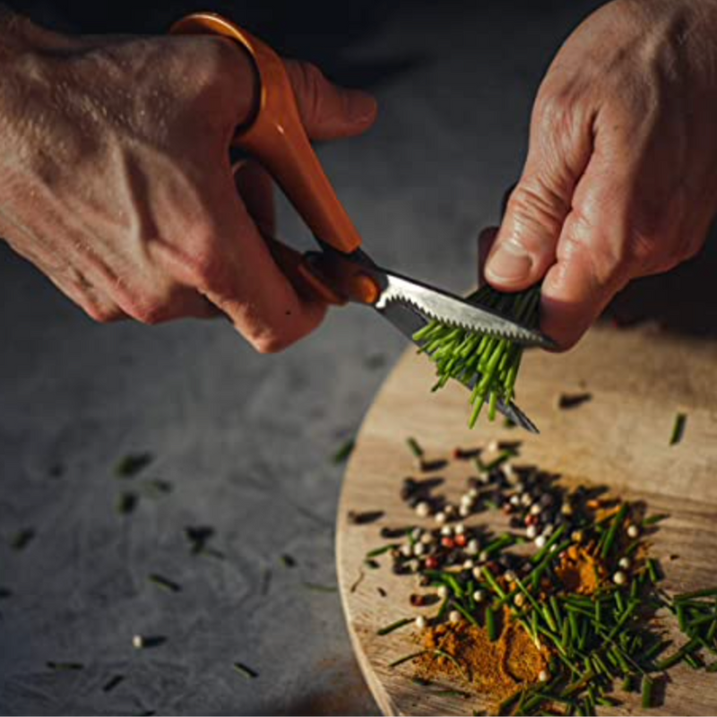 Fiskars S92 Universal Garden Scissors | www.theglovestore.co.uk