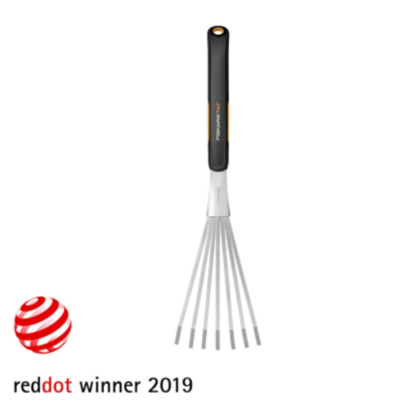 Fiskars Xact Hand Rake | www.theglovestore.co.uk